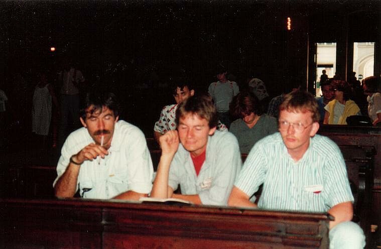 Prag 1989 Die Drei auf der Suenderbank